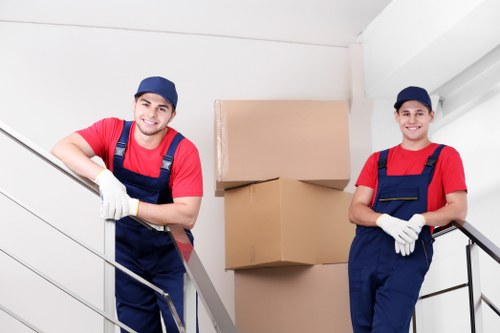 Professional removal support for Enfieldlock moves